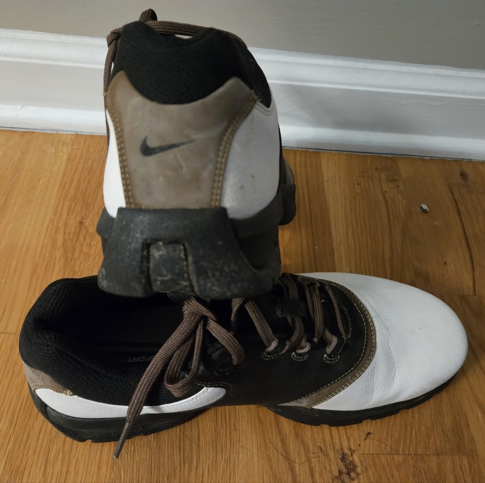 Nike Black and White Athletic Shoes with Brown Details
